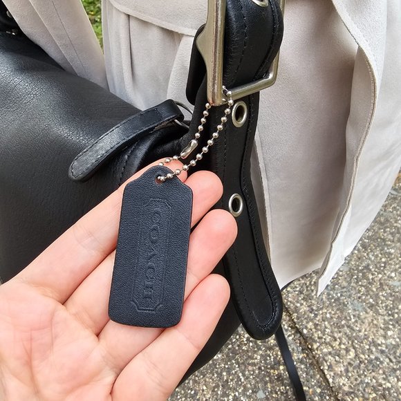 VINTAGE COACH  Patricia Legacy Flap Black Leather Crossbody Bag #9951 - Picture 3 of 16